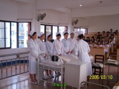 内蒙古赤峰卫校