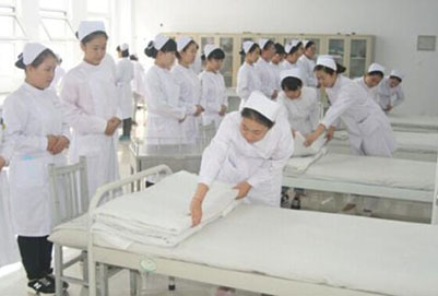 重庆医护学校的护理专业毕业工作如何