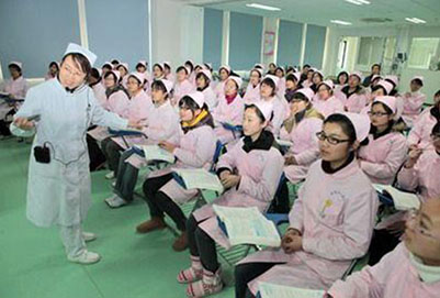 男生读重庆卫校好不好