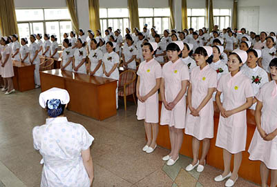 想学习护理专业到重庆卫生学校怎么样