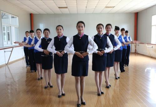 贵阳空中乘务专业学校哪里好,贵阳航空职业技术学校