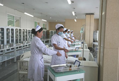 重庆卫生学校的口腔护理专业做什么工作的
