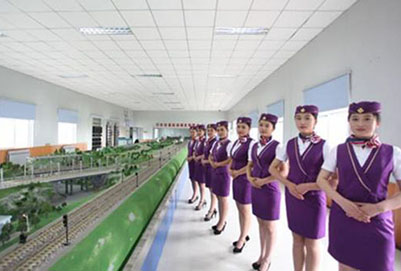 问:男生如果在贵阳航空学校学习出来之后薪资待遇怎么样