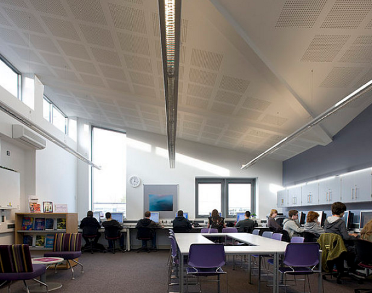 成都华商理工学校 成都华商理工学校