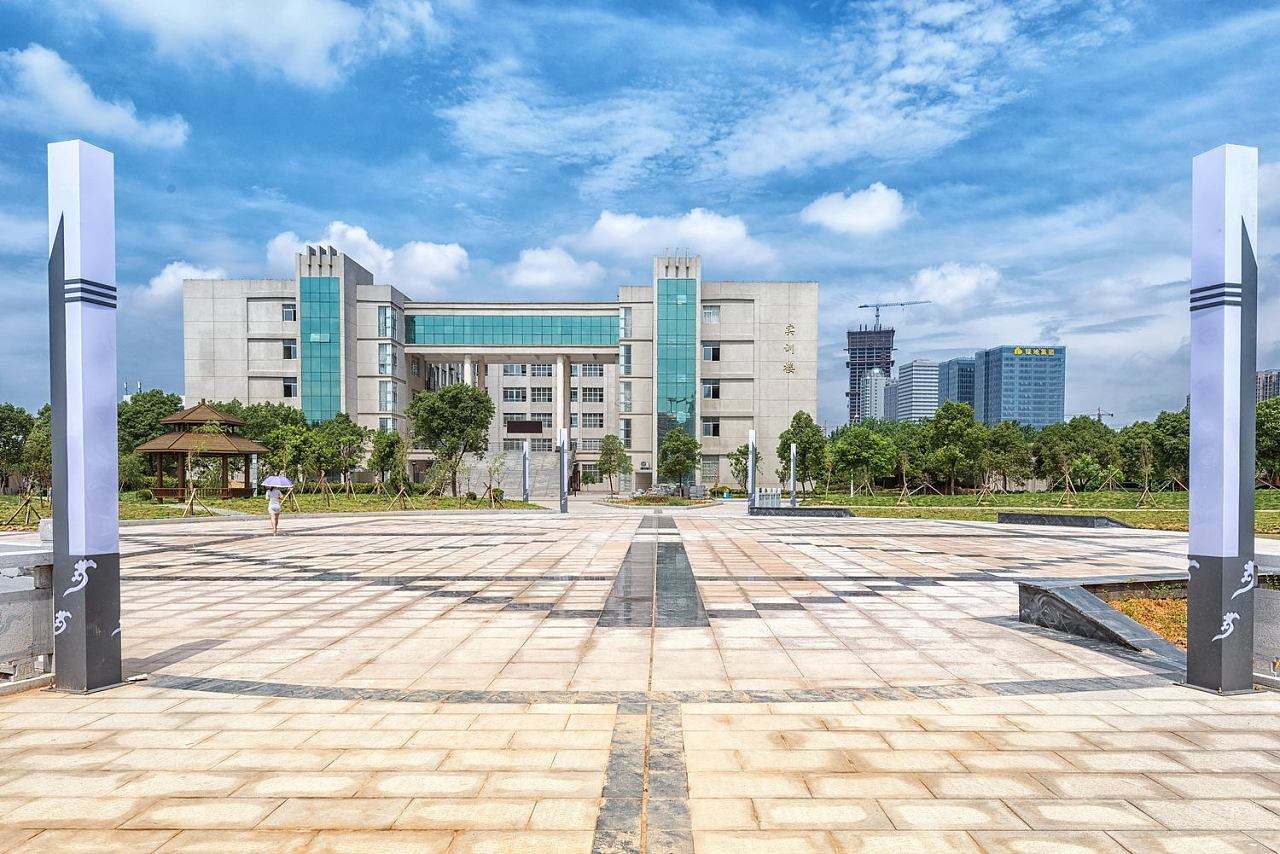 成都技师学院 成都技师学院