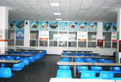 泸州江阳计算机职业高中食堂情况