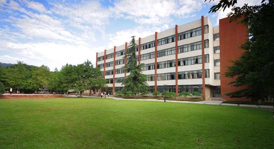 成都铁路轨道运输学校 成都铁路轨道运输学校