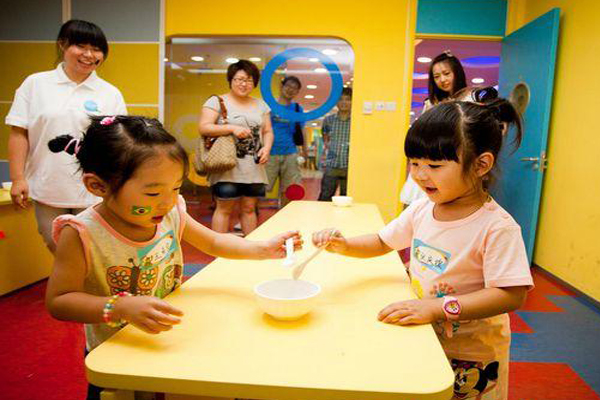 宜宾职高在校生想转学来成都幼儿师范学校，该校招生的要求是什么?_招生信息