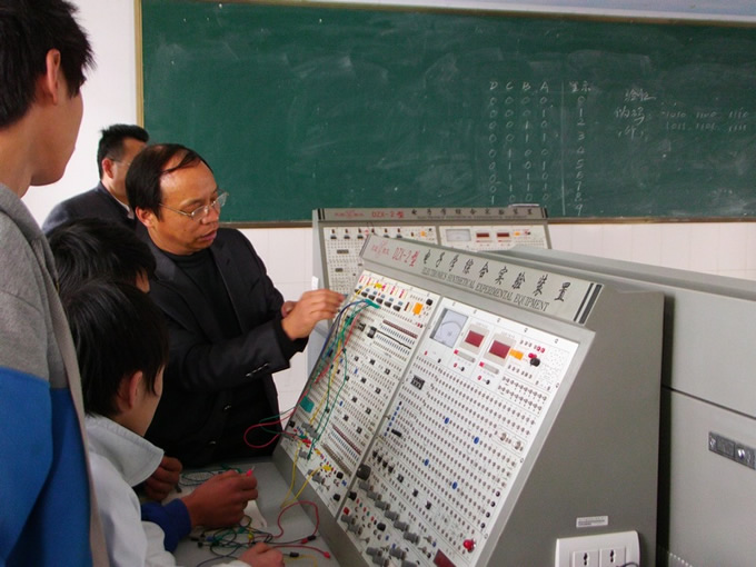 盐亭职业技术学校2020-电子电工招生(中专+大专)_招生信息