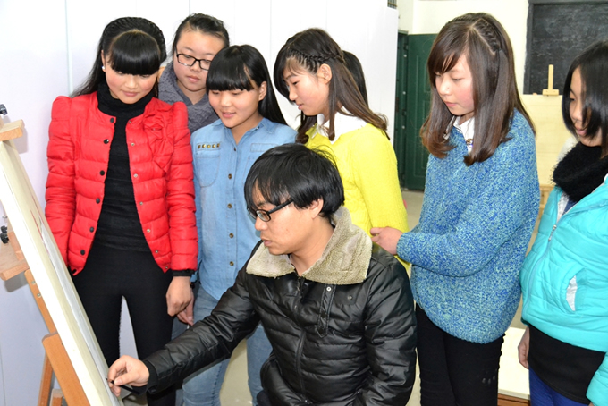 盐亭职业技术学校2020-服装设计与工艺招生(中专+大专)_招生信息