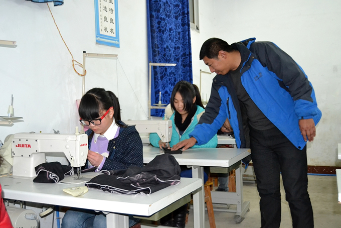 盐亭职业技术学校2020-服装设计与工艺招生(中专+大专)_招生信息