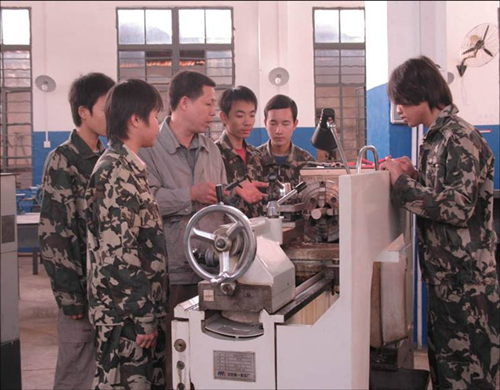 南充邮电工业学校2020-模具设计与制造招生(中专+大专)_招生信息