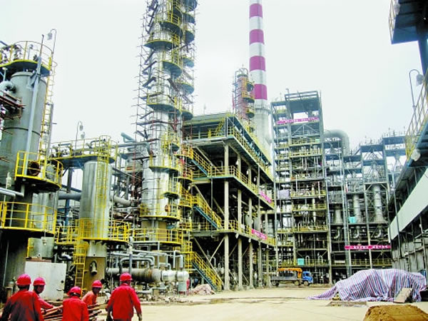 南充邮电工业学校2020-石油工程招生(中专+大专)_招生信息