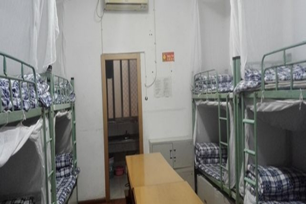 盐道街中学寝室