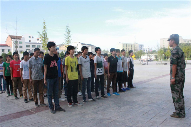 梓潼县七一高级职业中学校图片、照片 梓潼县七一高级职业中学校图片、照片