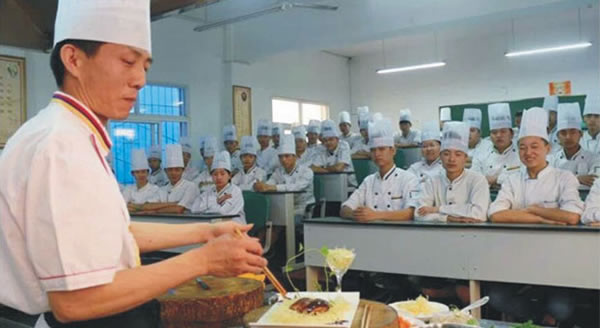 成都希望职业学校2020烹饪专业招生(大专)_招生信息