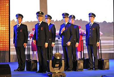 成都高铁学校2024年招多少学生?_招生信息