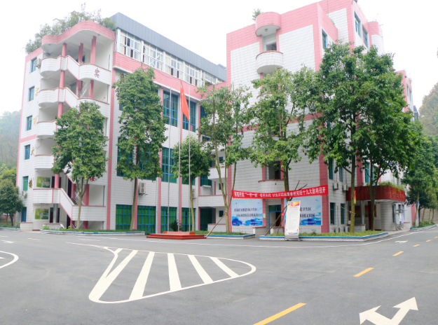 选择重庆市南丁卫生职业学校的优势 选择重庆市南丁卫生职业学校的优势