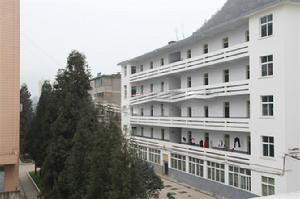 六盘水民族职业学校环境 六盘水民族职业学校环境