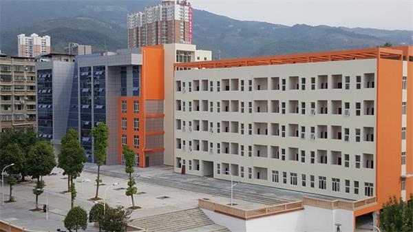 20.jpg 道真县中等职业学校的校园环境怎么样?小编带_招生信息