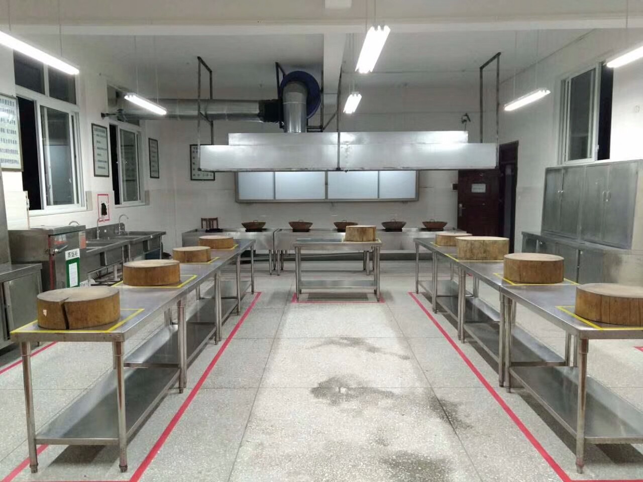 1.jpg 遵义重美职业技术学校:中式烹饪【厨师】专业_招生信息