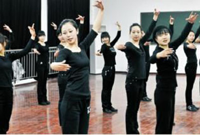 2024年报读贵州最好的幼师学校毕业工资是多少?