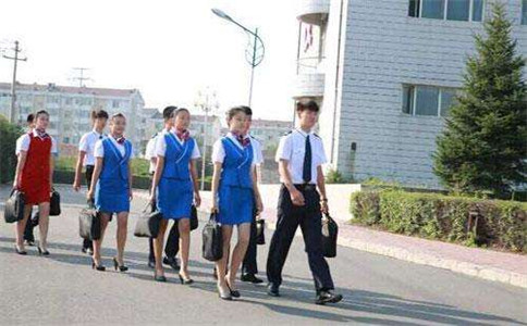 男生选择地勤专业不错_招生信息