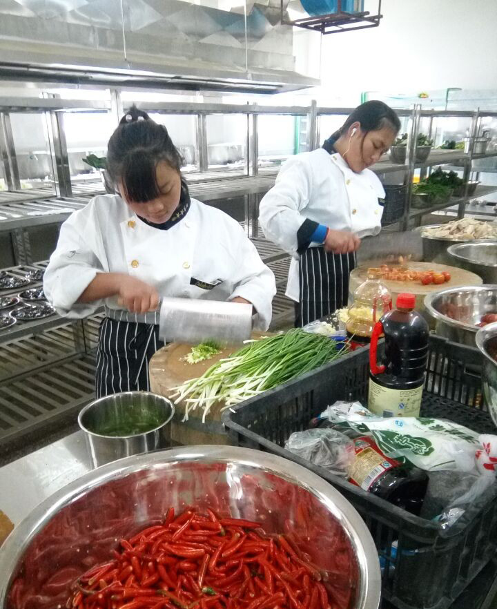 三都水族自治县民族中等职业技术学校：前景无_招生信息