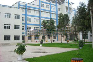 修文县职业技术学校环境