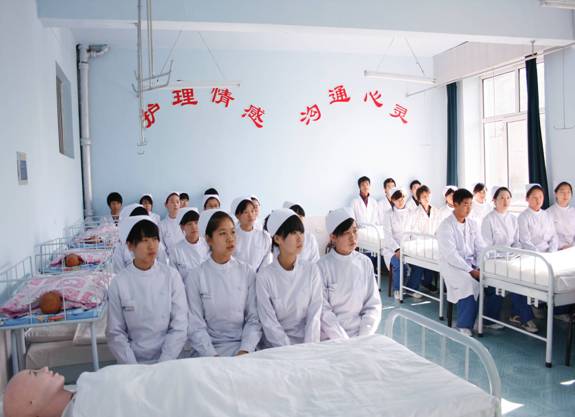 口腔医学专业学校哪所比较好