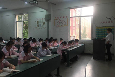 贵阳卫生学校:护士资格证好不好考