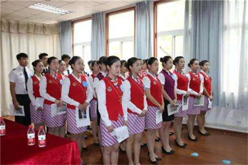 读航空学校如何选择专业