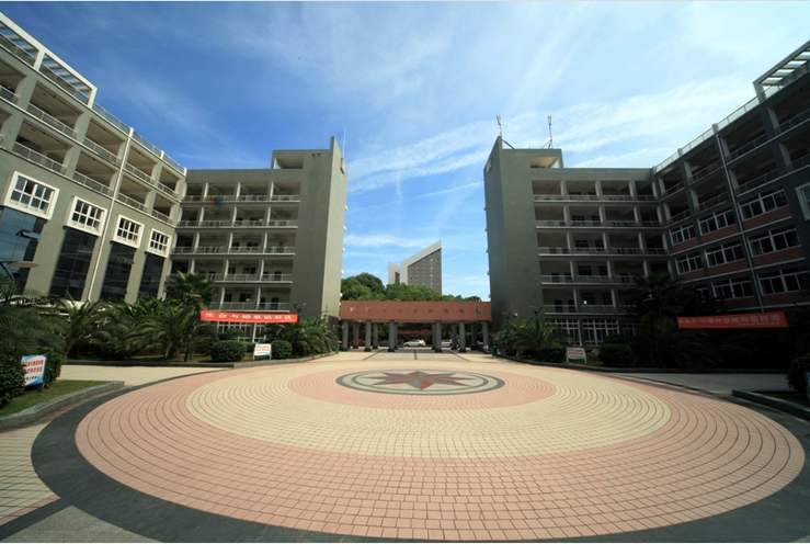 成都市恒辉技工学校简介 成都市恒辉技工学校简介