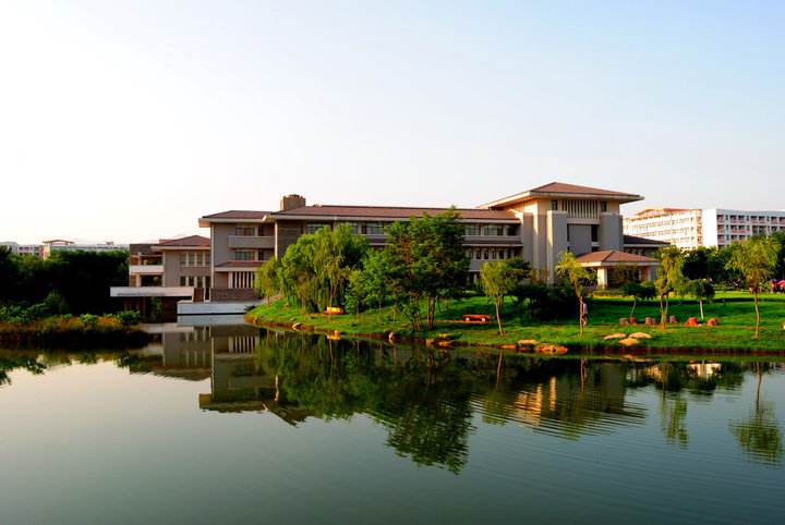 贵州省镇远县中等职业技术学校学校简介 贵州省镇远县中等职业技术学校学校简介