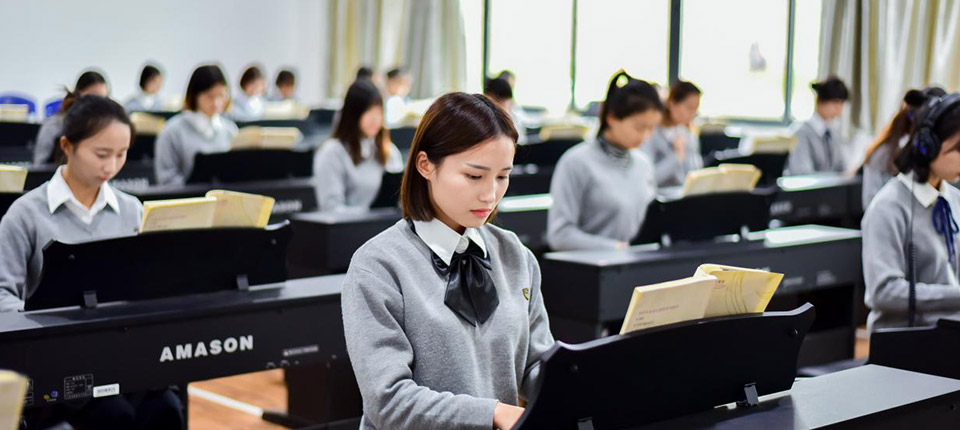 贵州省机械工业学校城市轨道「高铁乘务」春招招生 贵州省机械工业学校城市轨道「高铁乘务」春招招生