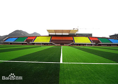 操场.jpg 操场.jpg