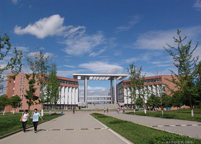 å­¦æ ¡å¤§é¨