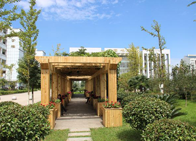 广场长亭.jpg 广场长亭.jpg