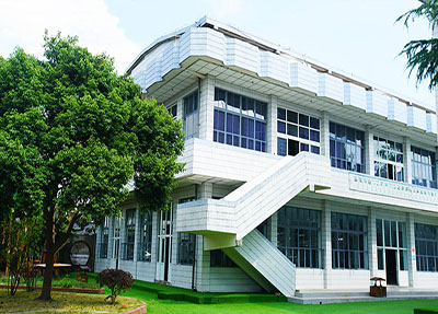 èæ ¡åºæå¦æ¥¼