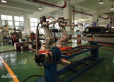 实训室.jpg 实训室.jpg