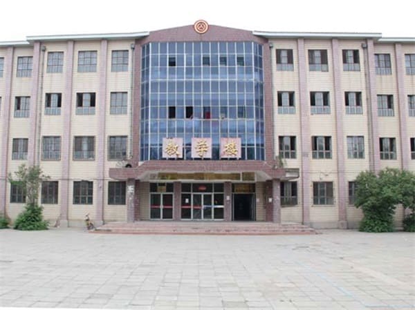 黔西南州英才职业技术学校学校简介 黔西南州英才职业技术学校学校简介