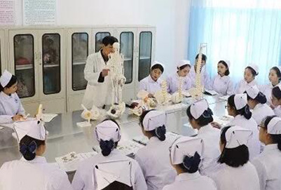 贵州省邮电学校有临床医学专业吗?