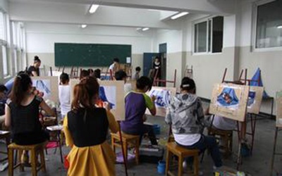 贵阳幼师学校解析缺少男幼师
