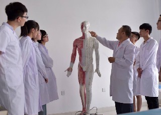 成都市高铁乘务招聘要求有哪些春招招生信息 成都市高铁乘务招聘要求有哪些春招招生信息
