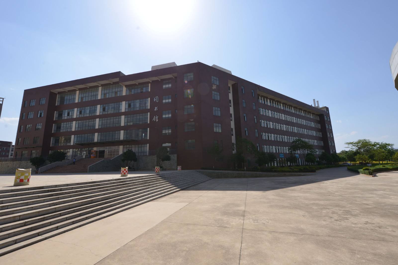 2020年四川托普计算机职业学校规模多大,校园地址位于哪里? 2020年四川托普计算机职业学校规模多大,校园地址位于哪里?