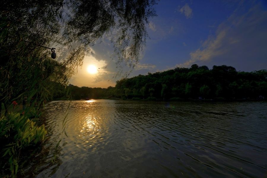 邛崃市技工学校2020年校园设施条件怎么样？