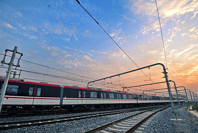 报读成都高铁专业学校的报名流程