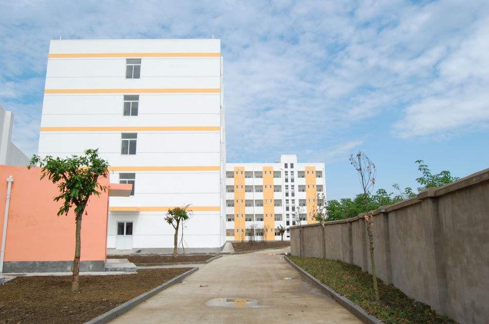 2019年四川省广汉职业中专学校招生办联系电话