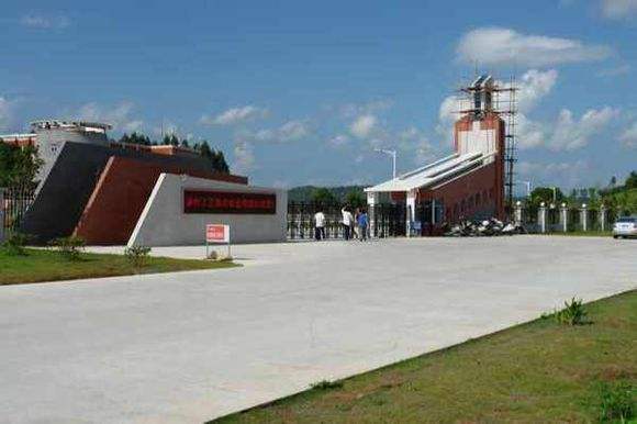 重庆市工艺美术学校简介 重庆市工艺美术学校简介