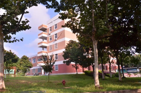 重庆华绣中等专业学校简介 重庆华绣中等专业学校简介